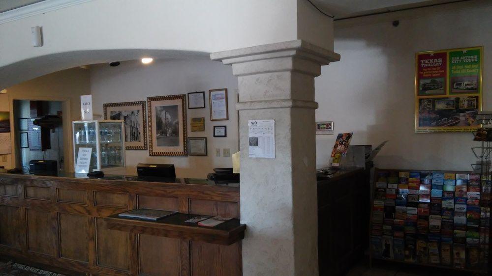 The Antonian Hotel Сан Антонио Екстериор снимка
